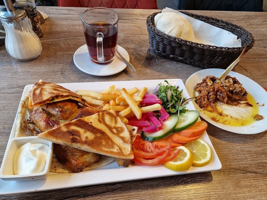 at taibah restaurant