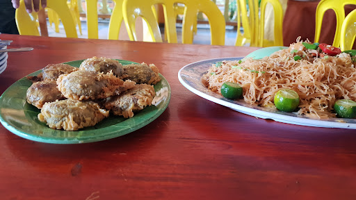 Restoran ikan bakar Kuala Sungai Baru Melaka