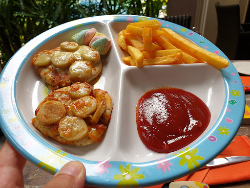 Gustoso & Gustoso By The Beach