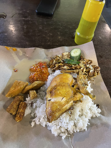 AYAM GEPUK TRADISIONAL (kampar) AYAM GEPUK TRADISIONAL (kampar)