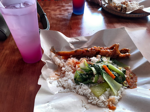 Restoran Nasi Ulam Lumut Ala Thai ( Pekan Lumut, Perak ) Restoran Nasi Ulam Lumut Ala Thai ( Pekan Lumut, Perak )