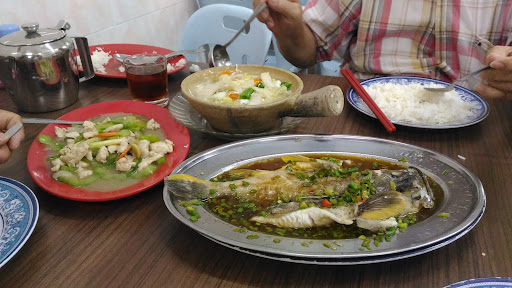 Lumut Restaurant ( Pekan Lumut, Perak )