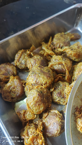 Restoran Pak Ali ( Pekan Lumut, Perak ) Restoran Pak Ali ( Pekan Lumut, Perak )