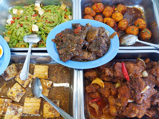 D'Adriana Cafe & Catering