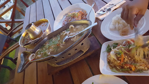 Sinong Thai Kitchen & Cafe Sinong Thai Kitchen & Cafe