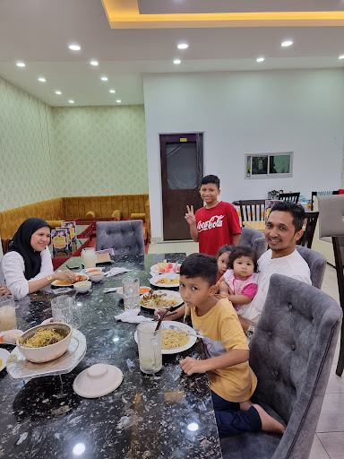 NUR SAFIRA RESTAURANT . NUR SAFIRA RESTAURANT .