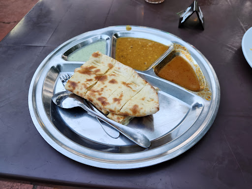 FOOD PARADISE RESTAURANT & BISTRO Pakistani & Indian Cusine