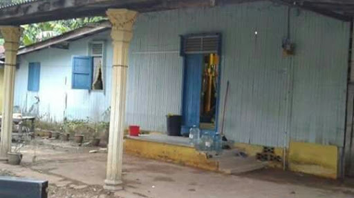 Mohd Azrol Laman Utama-4(Mohd Azrol's Family House)