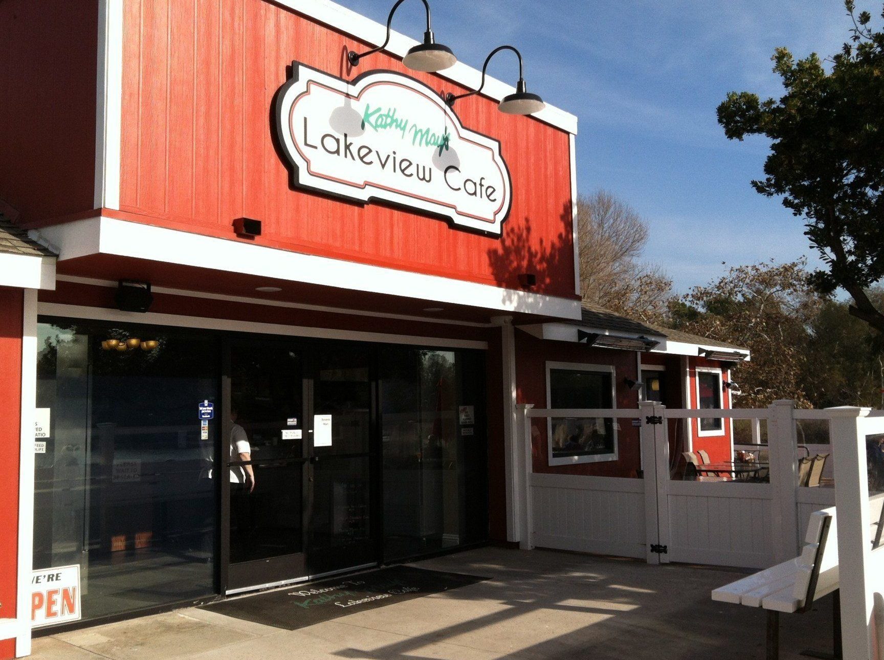 LAKEVIEW CAFE 1 lakeview cafe