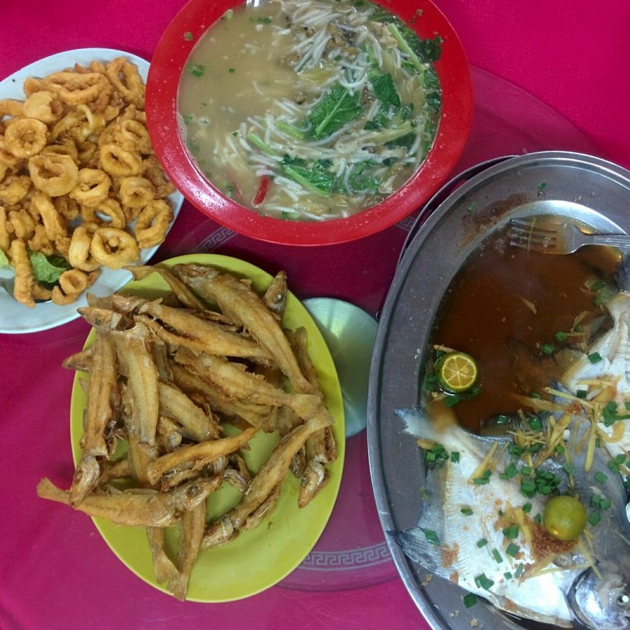 Sri Bangtawa Seafood Restaurant ( Lumut, Perak ) 1 sri bangtawa seafood restaurant lumut perak
